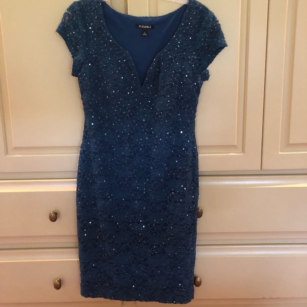 Jade green below the knee